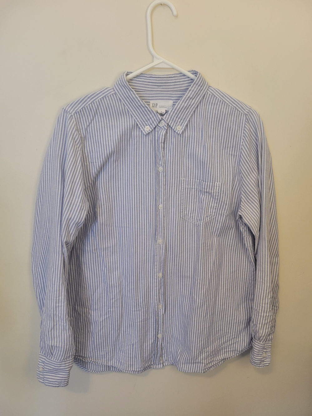 2/$25 GAP Boyfriend Fit Blue & White Stripe Button-Down Shirt